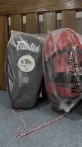 Fairtex FMV12 Angular Muay Thai Boxing Focus Mitts Pair