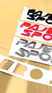 Emblem Hood Kap Mesin Mobil Pajero Sport Hitam Merah Chrome