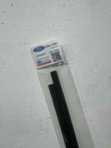 ยางปัดน้ำฝนตรงรุ่น FORD EVEREST (เฉพาะยาง )ใช่ได้กับรถปี 2015-2023 ขนาดยาง 16”4mm 24”4mmก้านเดิมป้ายแดงใส่ได้เลยแท้100%