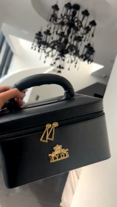 Tas Kosmetik Hyde / Tas Make-up Travel Wanita / Box Make-up Serbaguna Termurah