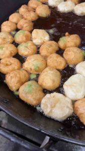 ไอที ซาลาเปาทอดสำเร็จรูป (ไส้สังขยา)พร้อมทาน 1แพ็คมี10ลูก