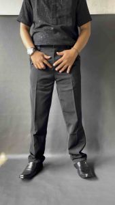 {\n    \"article\": \" GRATIS ONGKIR Celana Formal Pria Celana Kerja Pria Celana Standar nevy kream dan cokelat