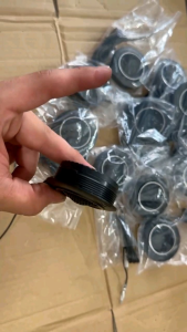 Cặp chép neo gắn Taplo xe 5.5cm hay có tụ. Giá 2 cái