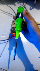 OBENG TESPEN BOLAK BALIK (-)(+) listrik EV-208 BAHAN BAJA