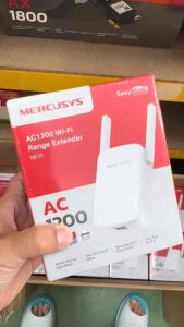 Mercusys ME30 AC1200 (2.4Ghz+5Ghz) Dual Band Wifi Range Extender & AP Mode & Booster/ Extender (Powered by TP-Link)
