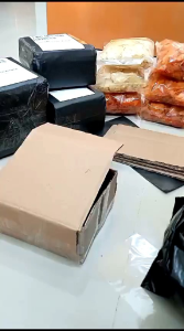 Punkpoonk Kripik Singkong 4pcs Pedas & Gurih: Cemilan Ringan Murah