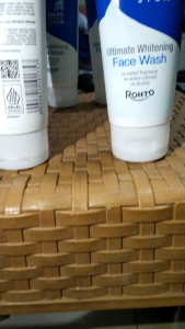 Hada Labo Shirojyun Ultimate Whitening Face Wash 100g