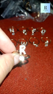 Aksesoris Cantik🌸Cincin Huruf Inisial Stainless silver Tahan Lama