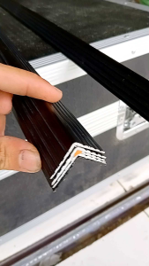 LIST ALUMINIUM L HITAM 1 METER LIST SIKU HARDCASE BAHAN TEBAL KUALITAS TERBAIK LIST SIKU L