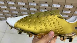 รองเท้าฟุตบอล pan รุ่น Balancer touch x elite ตัวท็อป💥สีใหม่ล่าสุด metallic gold