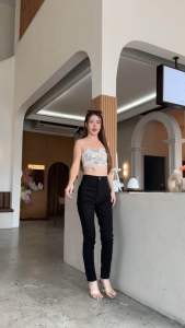 New collection กางเกงทรงบอย รุ่นนี้เนืัอผ้าสวยมากค่ะ งานป้าย punny jeans