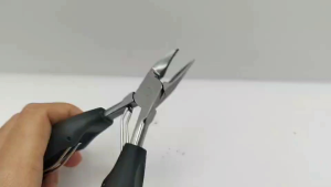 กรรไกรเขี้ยวหมู กรรไกรตัดเล็บเท้า เล็บขบ ด้ามพลาสติก