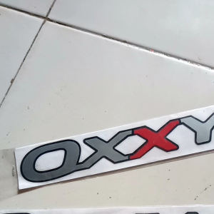 Sticker Mobil Taruna Oxxy 1.5 I: Aksesoris Mobil Untuk Taruna