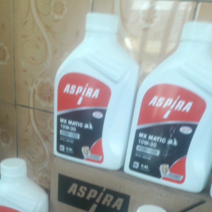 OLI MESIN MOTOR MATIC MOTOR HONDA BEAT VARIO. SCOOPY GENIO YAMAHA MIO DLL. MERK ASPIRA KUALITAS ASTRA. PABRIKAN SHELL 10W30 08ML