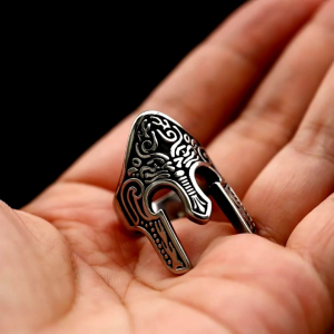 Cincin Elegan Desain Topeng Prajurit Spartan (Adjustable)
