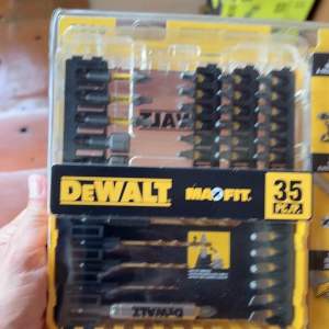 Dewalt MAXFIT 35-Piece Screwdriving Set: A Comprehensive Guide
