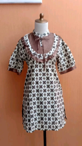 atasan wanita cream motif batik coklat SHELSHA cewek blouse lengan pendek S M kerja kuliah