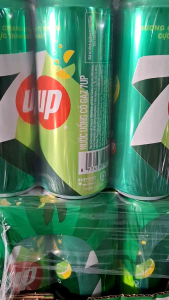 thùng 24lon nước ngọt 7up 320ml đậm đà thơm ngon đúng vi chanh là nước giải khác hổ trợ tốt cho đường tiêu hóa uống lạnh ngon tuyệt.có mẫu xuân 2025