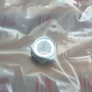 Spesifikasi Mur As Roda Depan Belakang Honda Beat Scoopy FI