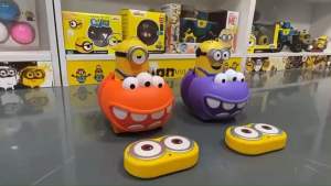 ร้าน🇹🇭 พร้อมส่ง✨ รถบังคับพร้อมรีโมท มีเสียง มินเนี่ยน ลิขสิทธิ์แท้ Despicable Me Minions Two-Player Bumper Car
