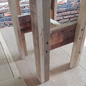 Kursi kayu cocok untuk cafe