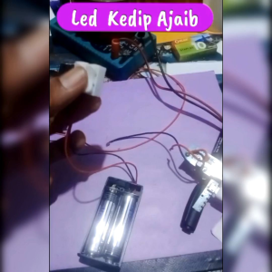 isi 10 Led 5mm Ajaib Kedip  3Volt