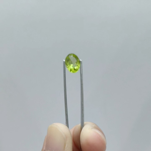 P110- ĐÁ PERIDOT XANH LÁ THIÊN NHIÊN KHÔNG XỬ LÝ