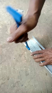 Coak Baja Ringan | Alat bantu pemasangan baja ringan