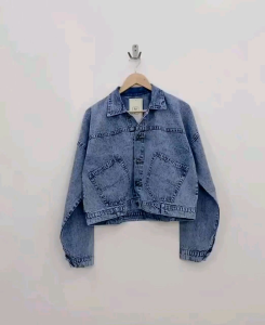 Jaket Crop Top Jeans Wanita: Gaya & Fungsionalitas