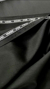 Kain Bahan Celana Wool Jet Black Tuxedo 300s By Versus In Italy (Harga Per 1 kain Celana)