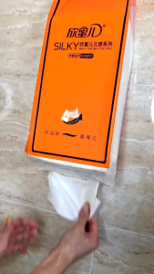 XL 悬挂式抽纸 挂墙抽纸 1680pcs/pack/ Silki Wood Pulp Tissue/ 原生木浆/4层/4ply/ 加量装/压花面巾纸/Tisu Gantung/Tissue Gantung/Viral