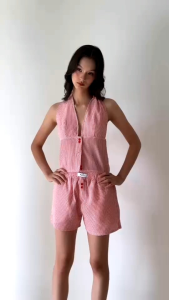 gooey ‘crumb crush กางเกงขาสั้น’ - สีแดง