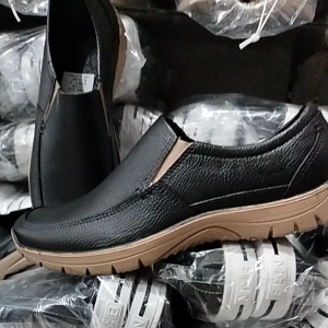 sepatu karet awak 578 htm bahan tebal nyaman dipake
