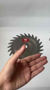 ใบตัดหญ้า ใบวงเดือน ตราช้างสามเศียร 10 นิ้ว อุปกรณ์ ทำความสะอาดบริเวณบ้าน อุปกรณ์เสริมสำหรับทำสวน