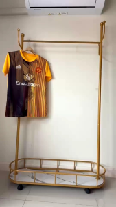 เสื้อกีฬาสกรีนลายคอกลมใส่ได้ทั้งชายและหญิง