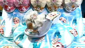 Dép guốc Elsa cho bé gái