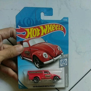 Diecast Hot Wheels 49 Volkswagen Beetle Pickup: Produk E-Commerce Mobil Diecast