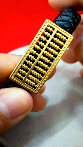 กำไล B129 หนังลูกคิด มงคล เสริมดวง หรือการเสริมดวงบ้าน กำได้โดยการใช้กำไลแฟชั่นในการเสริมดวง