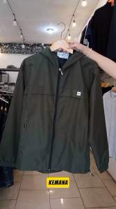 Jaket Windbreaker “Hypernova” – Jaket  Parasut Outdoor Pria Sporty Casual Distro Premium Waterproof