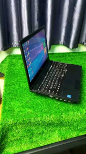 FUJITSU. Intel (R) CELERON 3855U 1.80GB RAM. 8 GB HDD500 GB สามารถเพิ่มSSDได้ค่ะ