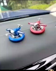 pajangan parfum dashboard mobil motif pesawat terbang tenaga surya