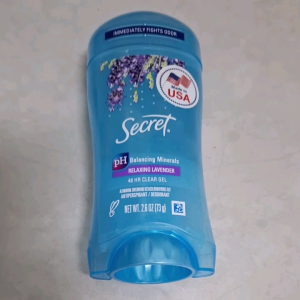 Lăn khử mùi Secret hương Lavender