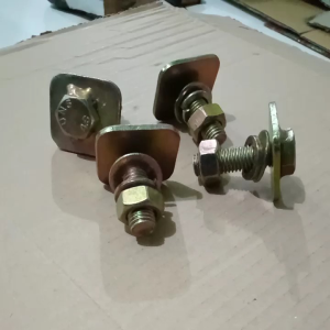 BAUT DUDUKAN MESIN DIESEL BAUT PANGKON DIESEL