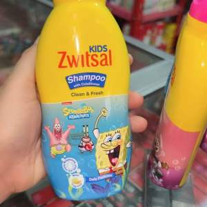 Zwitsal Kids Shampoo 180 ml Warna Hijau Biru Pink Shampo Anak-anak
