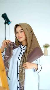 Hijab Segiempat Motif Voal Syari Jumbo Premium 130 x 130