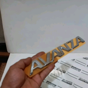 emblem tulisan avanza crome 2022
