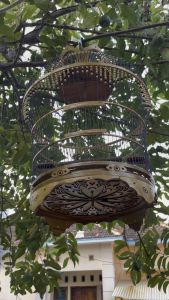 Batik bulat variasi sangkar burung / ornamen sangkar burung