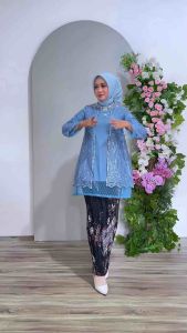Kebaya Tunik Springkel LD 120cm: Pilihan Kebaya Viral untuk Wisuda, Lamaran, dan Pesta