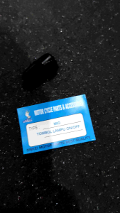 TOMBOL LAMPU MIO / JUPITER MX / KNOP TOMBOL HOLDER LAMPU - MERK ONKEI