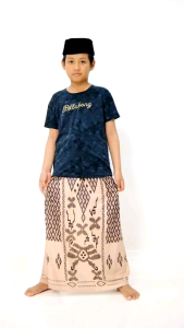 Celana Sarung Anak dan Remaja: Desain Unik, Bahan Berkualitas